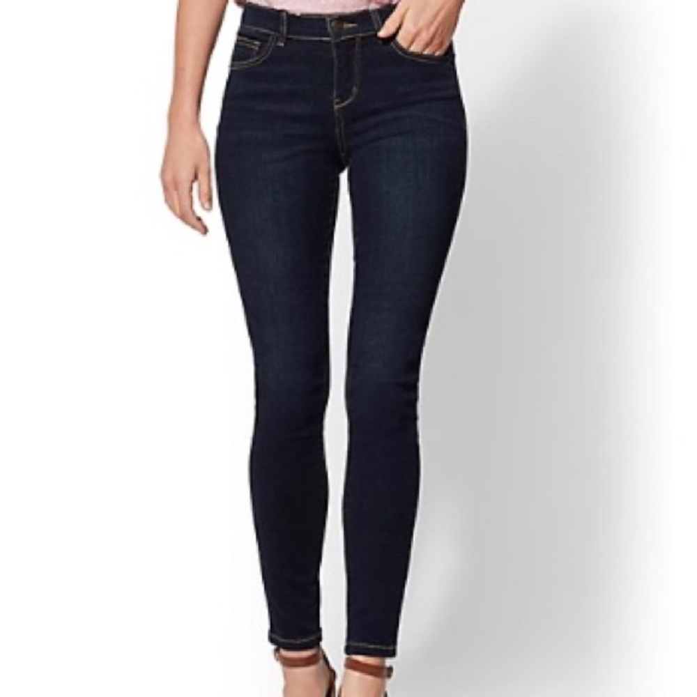 Mid-Rise Super-Skinny Jeans